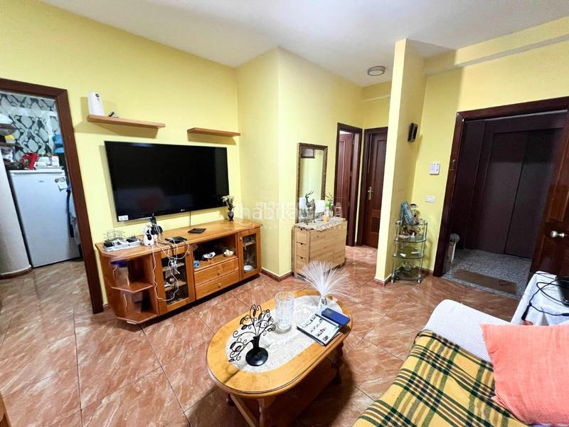 Foto 02c3f01d-e74a-4184-8cbc-16e6f2b632ea. Appartamento con parcheggio in Vecindario - El Doctoral - Cruce de Sardina Santa Lucía de Tirajana