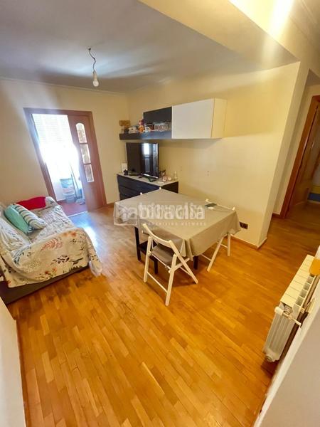 Foto 5612edd2-2995-4b5b-8869-5cd5bf8ceab9. Etagenwohnung mit heizung in Valdezarza Madrid