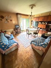 Flat in Valdezarza. Piso en venta en madrid