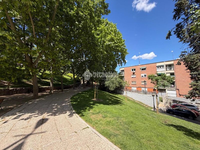 Foto 403451db-0d66-45b0-97ed-5ccff5c53f4d. Pis a Valdezarza Madrid