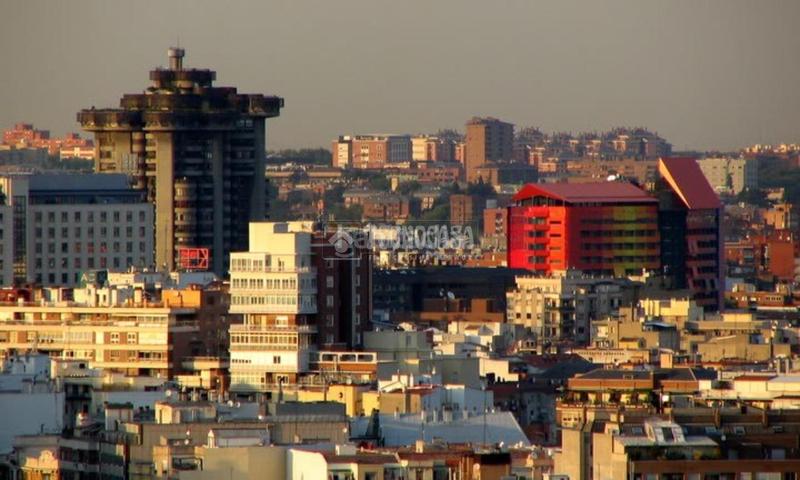 Foto 045b5d63-4679-44c5-a3e8-4935270ab826. Local comercial  en venta en Prosperidad Madrid