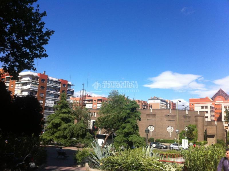Foto 20f0106e-a32b-4d59-98eb-c3154fbec829. Local comercial  en venta en Prosperidad Madrid