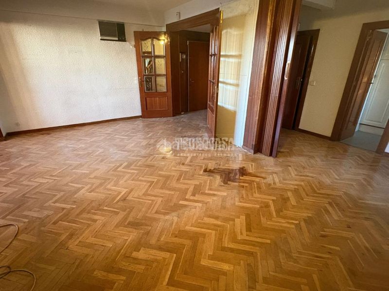 Foto 58b4e62b-9902-4beb-9a52-6c89d6021ba9. Piso  en venta en Casa de Campo Madrid