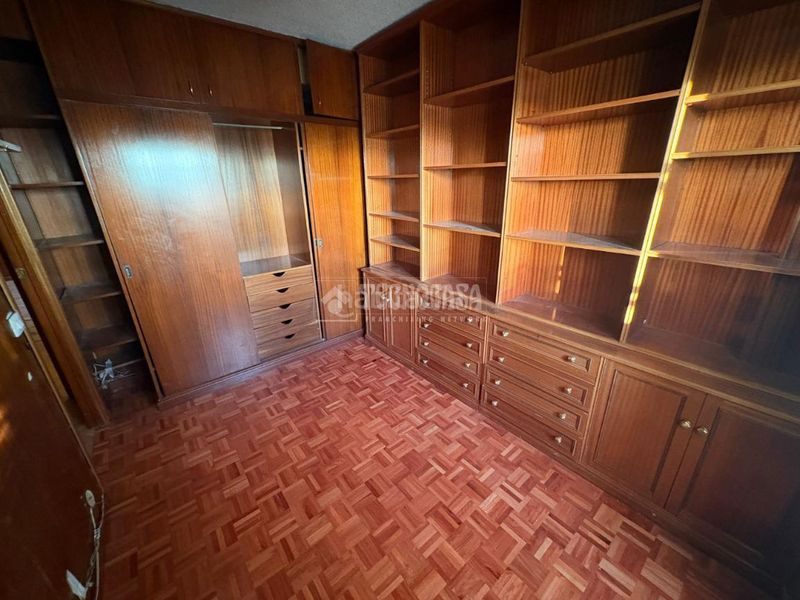 Foto ac1a4f7a-f5df-4ae6-a2aa-6f5154e9be68. Piso  en venta en Casa de Campo Madrid