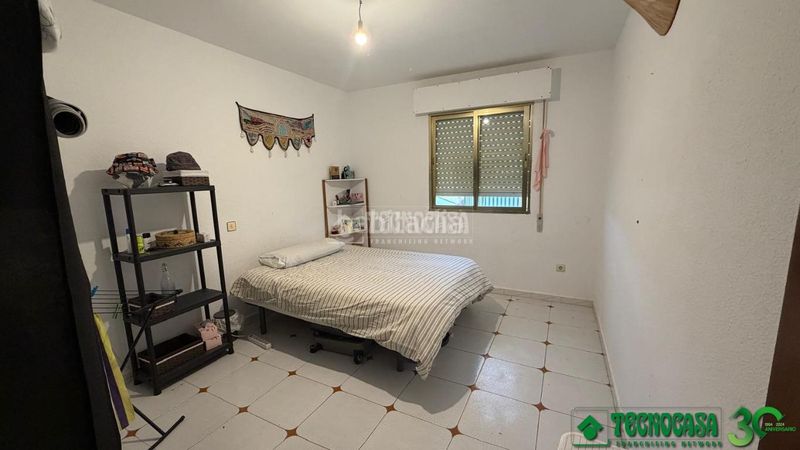 Foto 4cc7a2ab-75bd-4e8a-b212-1e2a14e01aeb. Casa aparellada a Candeleda
