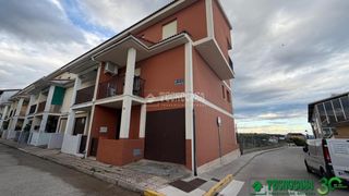 Casa bifamiliare in Candeleda. Casa en venta en candeleda