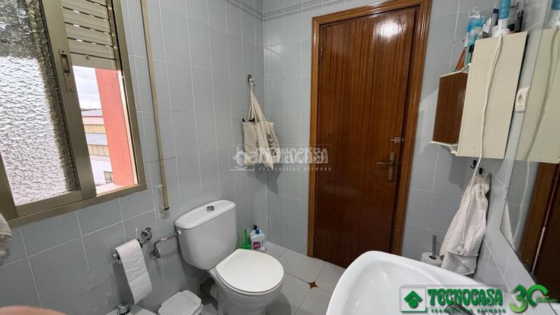 Foto e0de4488-c581-46eb-9efd-bfcacbe090fc. Casa aparellada a Candeleda