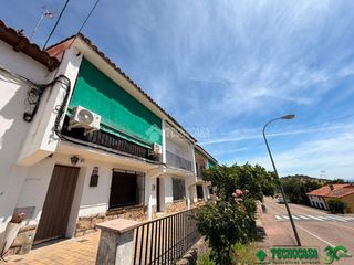 Towny house in Lanzahíta. Casa en venta en lanzahíta