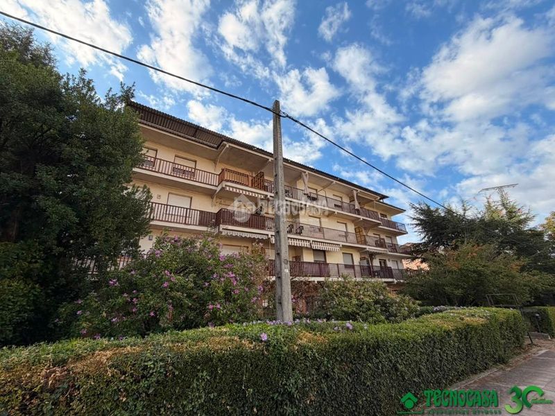 Foto 1baf7727-512c-4d65-a7fb-0b0487fbfce9. Local comercial a Arenas de San Pedro