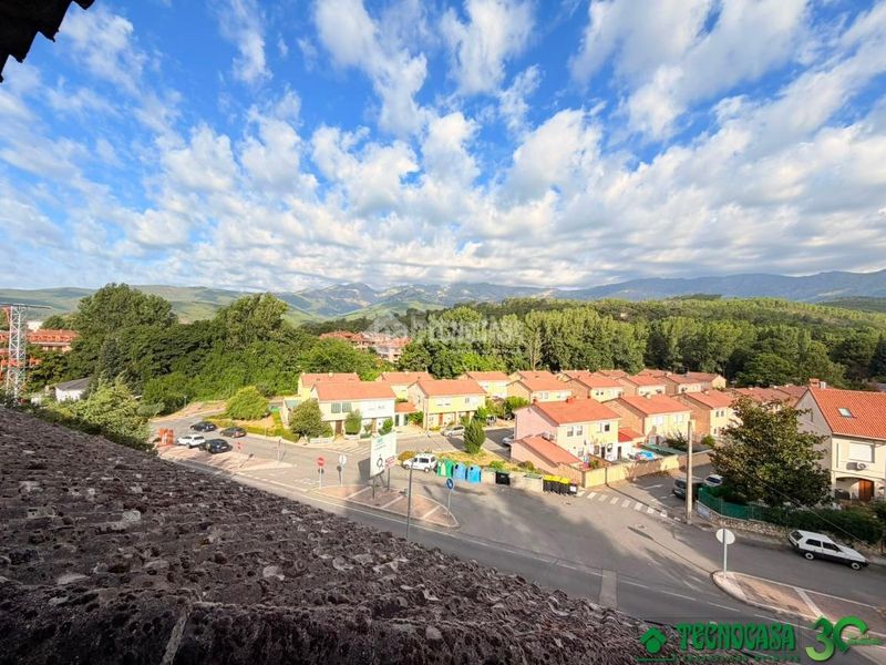 Foto a127f41f-6531-4e34-a825-3ee9111caa8d. Local comercial a Arenas de San Pedro