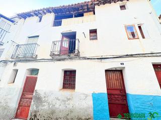 Maison jumelée à Poyales del Hoyo. Casa en venta en poyales del hoyo