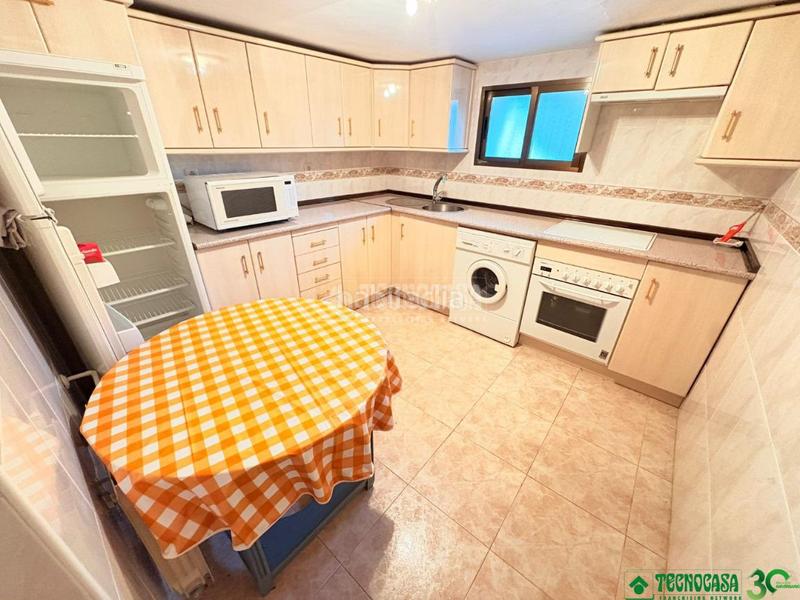 Foto 371ec4d8-20da-467d-b25a-263bdd4204d2. Casa aparellada a Arenal (El)