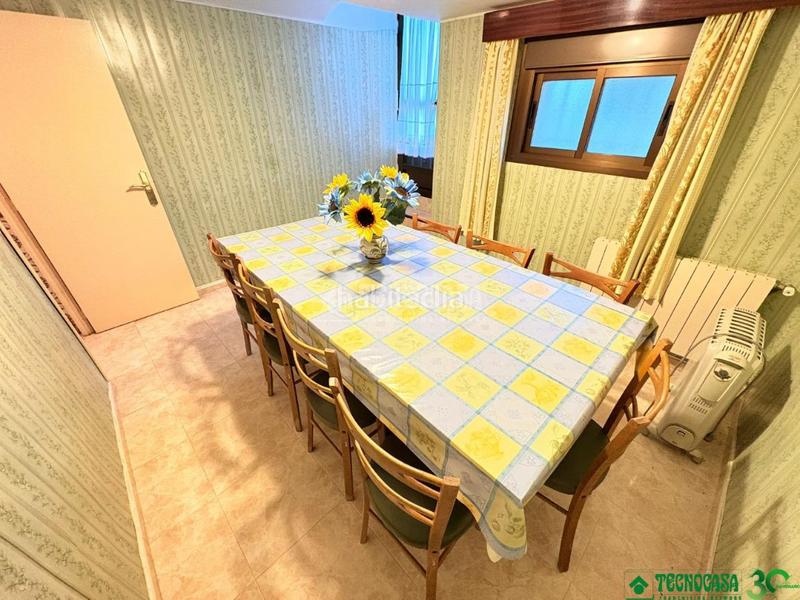 Foto 4f239454-3ff0-438a-98ac-134581bffb3b. Casa aparellada a Arenal (El)