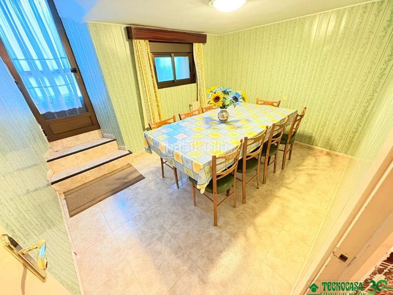 Foto 54a641b3-4e71-4619-96d9-cc5069cfc3d8. Casa aparellada a Arenal (El)
