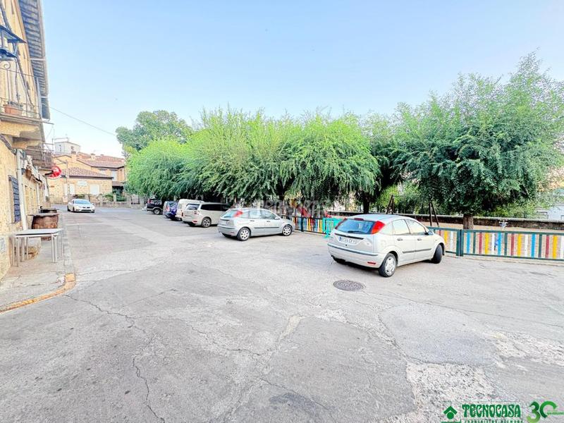 Foto c6c27cd2-cb59-48d3-896a-b2768be21e31. Casa aparellada a Arenal (El)