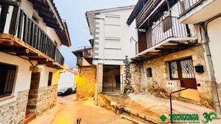 Maison jumelée à Pedro Bernardo. Casa en venta en pedro bernardo
