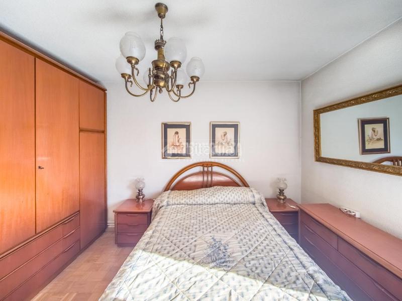 Foto 094907b7-de18-49d0-b516-d5ad711f2f89. Pis a Ventas Madrid