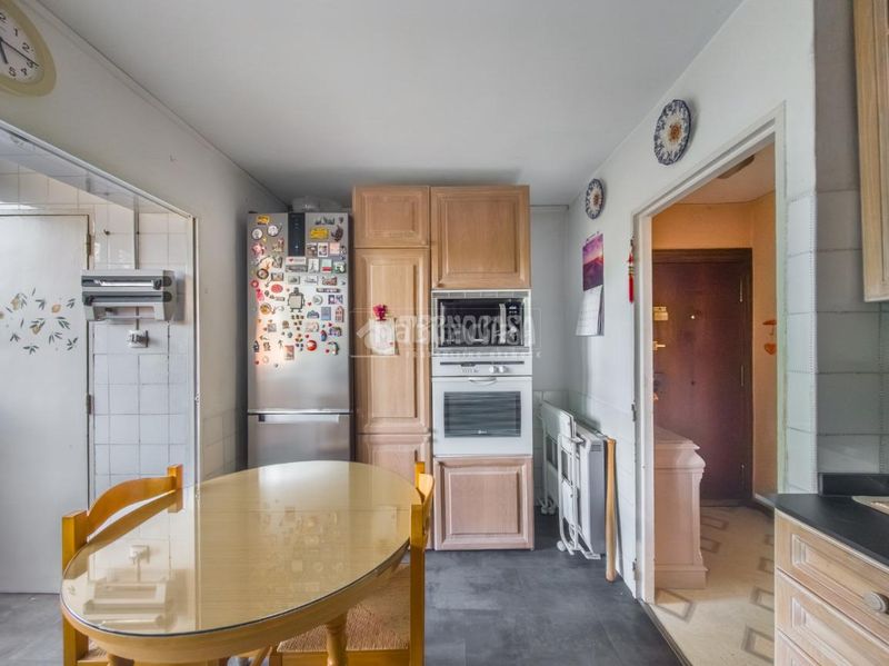 Foto 14e317d0-8b1d-4e9b-9e16-0703d0af8cca. Pis a Ventas Madrid