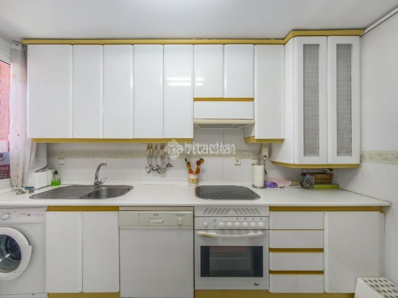 Foto c67b09f0-cd67-4408-a4ae-524a5f59d451. Pis amb calefacció aparcament a Ventas Madrid