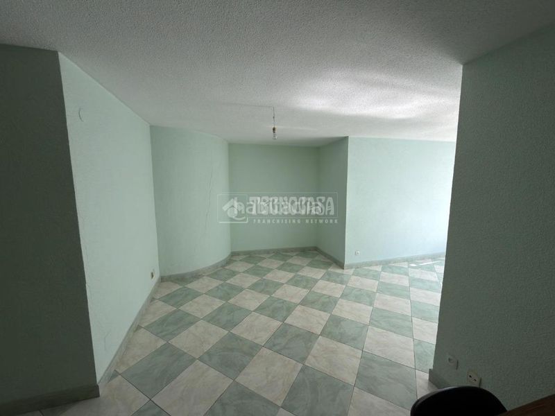 Foto b347bae3-735d-4f69-a5b6-6e827775ad76. Pis a San Isidro Madrid