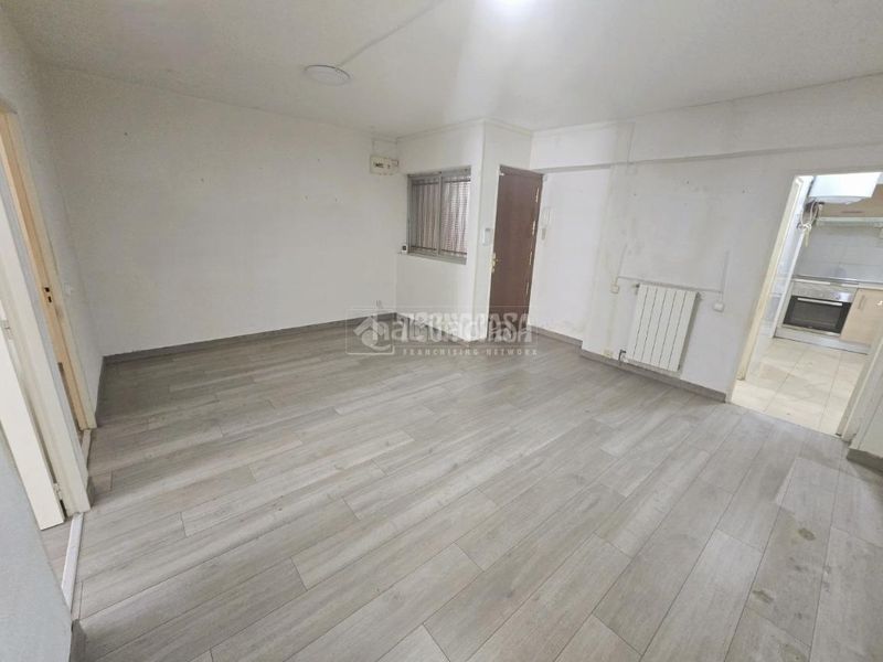 Foto 3f3b4a4a-ca5a-4e2b-bb69-5aba233ebe1f. Pis a Opañel Madrid