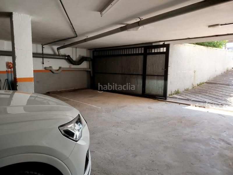 Foto 7e875716-bd41-4a2d-90f2-caa0534c321a. Parking voiture dans Cunit diagonal Cunit