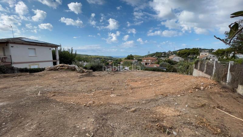 Foto 1f864d24-ba69-43f0-8857-acf383c20ed2. Terreno residenziale in costa Cunit - els jardins - els rosers Cunit