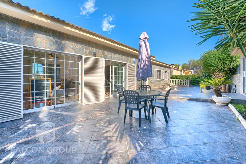 Foto 4e870206-7567-439b-a87d-d4b40d4d4455. Chalet avec chauffage parking piscine dans Canyelles