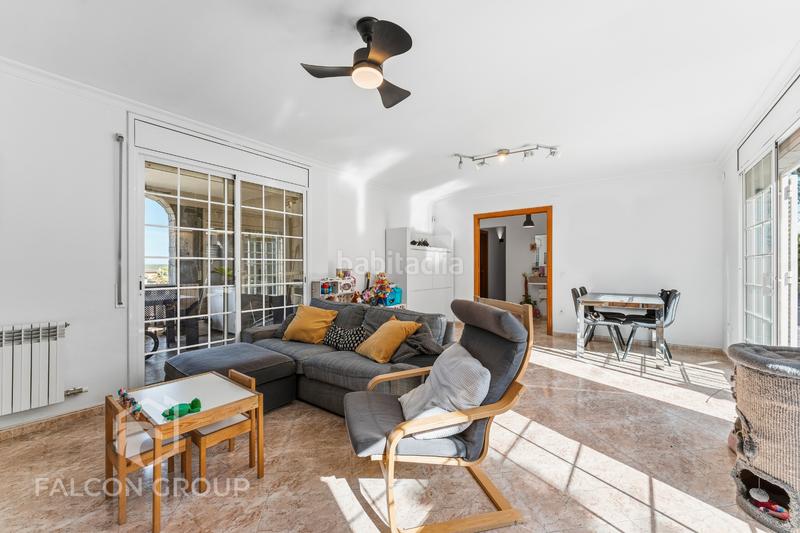 Foto d6f003ce-a9a9-45af-8cf9-69e6aa0b211a. Chalet avec chauffage parking piscine dans Canyelles