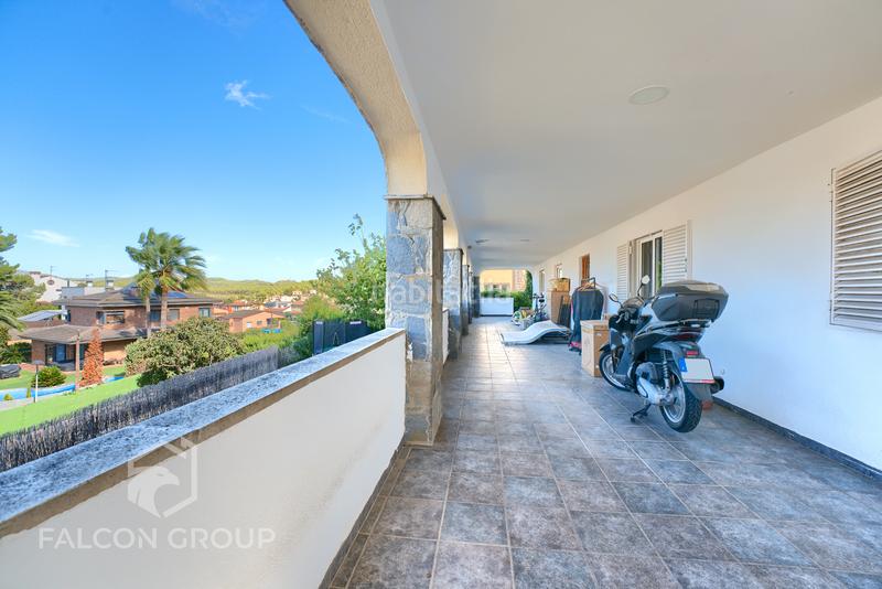 Foto e4700d28-f568-4bbc-bbee-54678c0a329b. Chalet avec chauffage parking piscine dans Canyelles