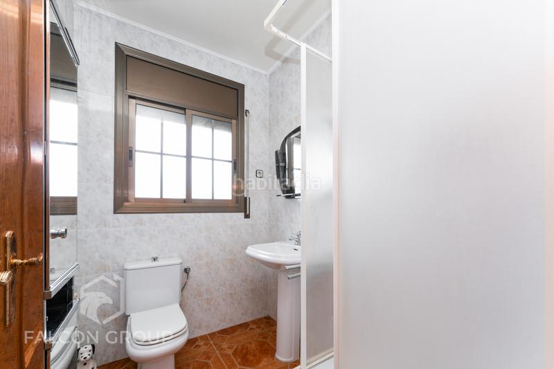 Foto 521b1259-e70d-44ed-8722-093fce43cc1a. Chalet with heating parking pool in Canyelles