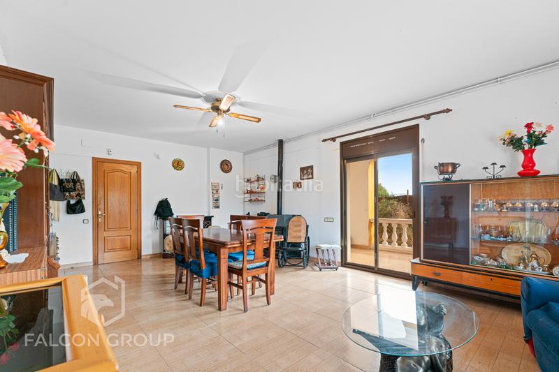 Foto a532c2f1-e042-4c2b-b858-6591649eac38. Chalet avec chauffage parking piscine dans Canyelles