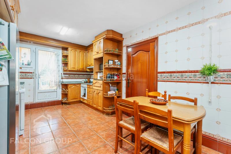 Foto 092c643c-9ec6-4259-bb4a-64400e474928. Chalet con camino riscaldamento parcheggio in Castellet i la Gornal