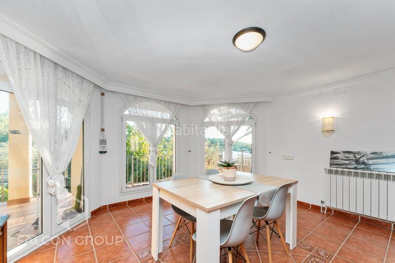 Foto 1cde5059-d99c-44fc-94d2-49efa2c194c5. Chalet con camino riscaldamento parcheggio in Castellet i la Gornal