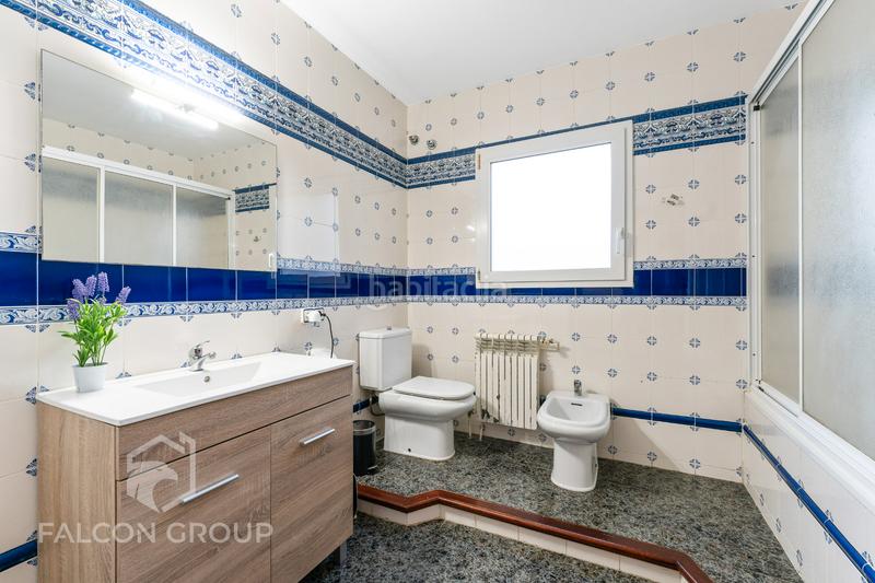 Foto 2fa6b786-a71c-4045-adba-0579b76f69dd. Chalet con camino riscaldamento parcheggio in Castellet i la Gornal