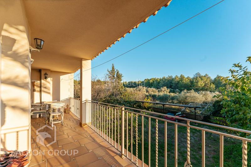 Foto 34a2d511-9045-4880-a9bb-714cf110c65d. Chalet con camino riscaldamento parcheggio in Castellet i la Gornal