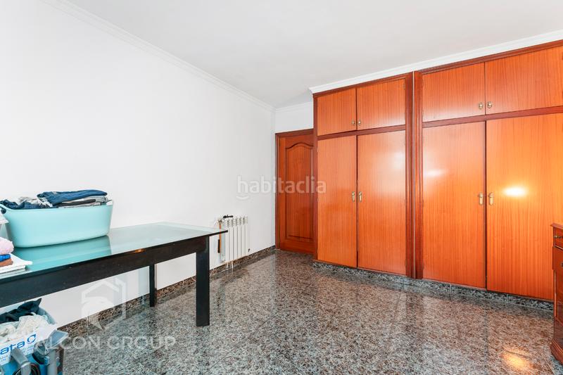 Foto 48319c8b-ce8d-4586-a07e-bfd6eda706f2. Chalet con camino riscaldamento parcheggio in Castellet i la Gornal