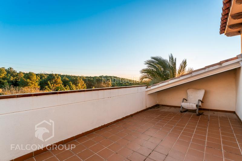 Foto 543716a5-f348-4862-bf98-c96cf50dcf9d. Chalet con camino riscaldamento parcheggio in Castellet i la Gornal