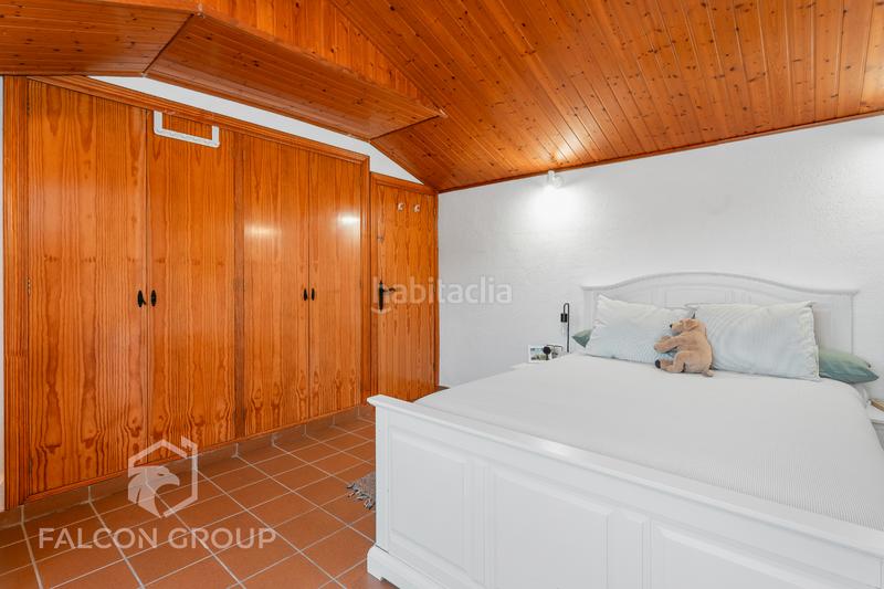 Foto 6fb88bf8-267a-4cf1-96aa-781bbce658c9. Chalet con camino riscaldamento parcheggio in Castellet i la Gornal