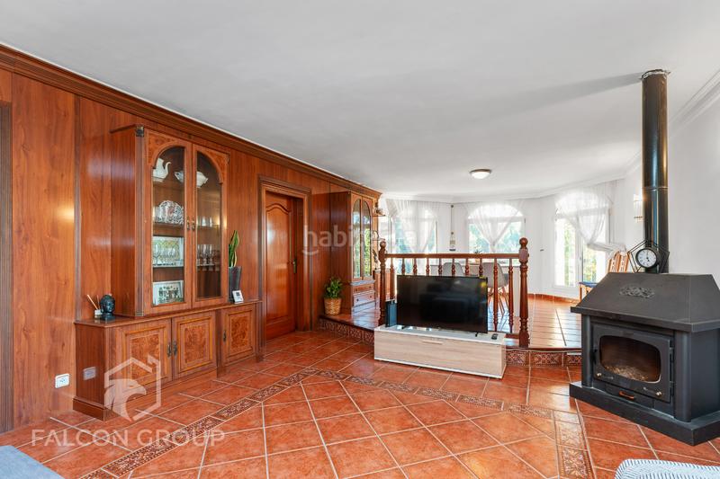 Foto a565d726-8ef8-429a-8f06-0dda0101c4b0. Chalet con camino riscaldamento parcheggio in Castellet i la Gornal