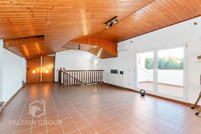 Foto bd0b05a1-1cba-4374-8fd9-1feca3dc1869. Chalet con camino riscaldamento parcheggio in Castellet i la Gornal