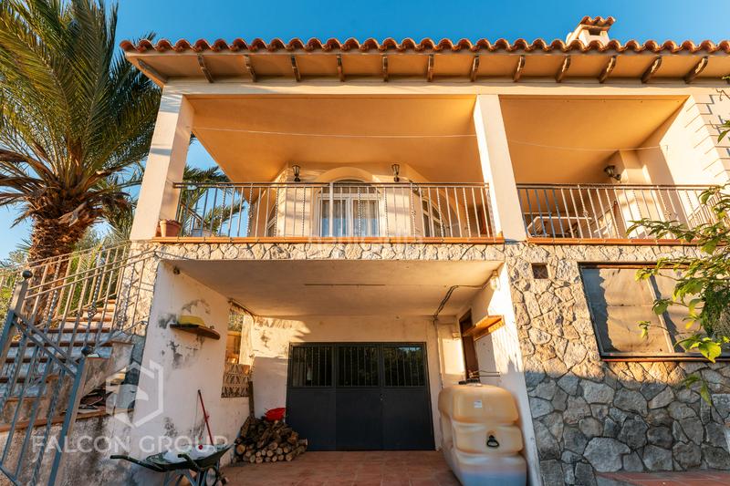 Foto fa64a11a-710e-4a6d-bc9b-ab738898de7b. Chalet con camino riscaldamento parcheggio in Castellet i la Gornal