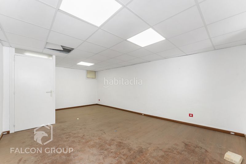 Foto 3352da25-b55d-4938-8826-65ce5e8b0976. Local comercial a Centrevila Vilanova i la Geltrú