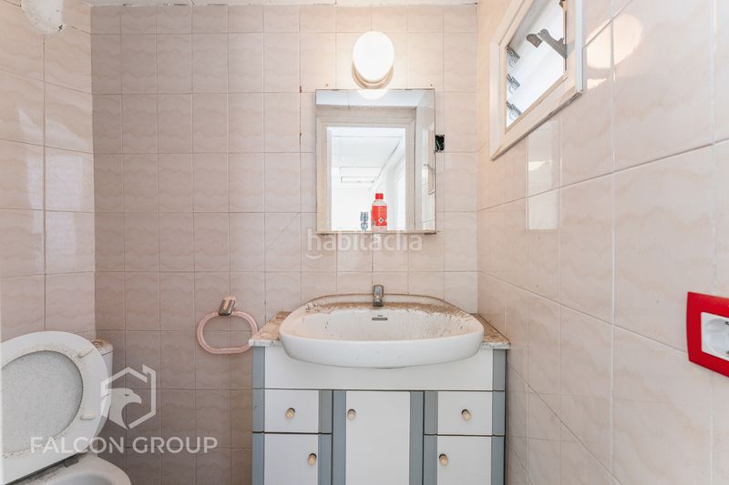 Foto 5d8d4bf1-29a4-4345-8a69-603ea11528f8. Local comercial a Centrevila Vilanova i la Geltrú