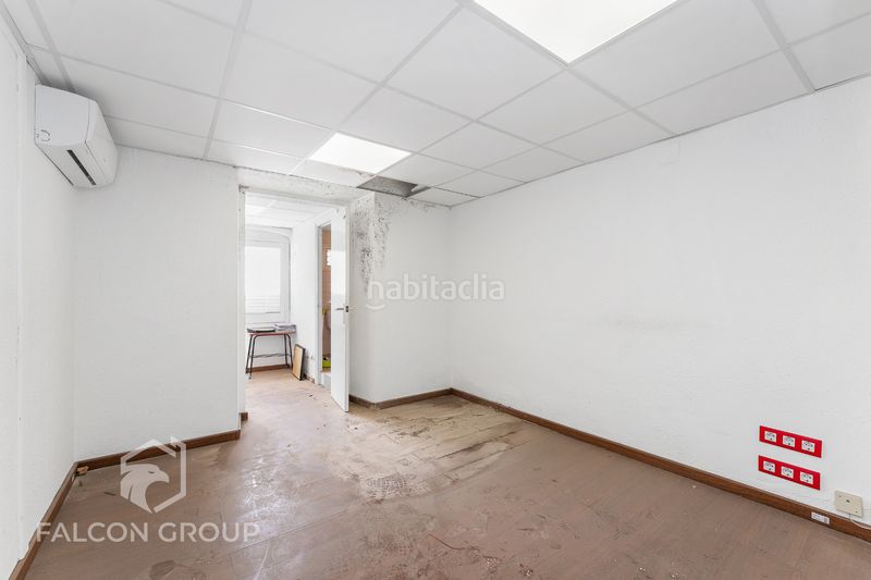 Foto d1953ece-b470-4347-b89a-bdf388ccc859. Local comercial a Centrevila Vilanova i la Geltrú