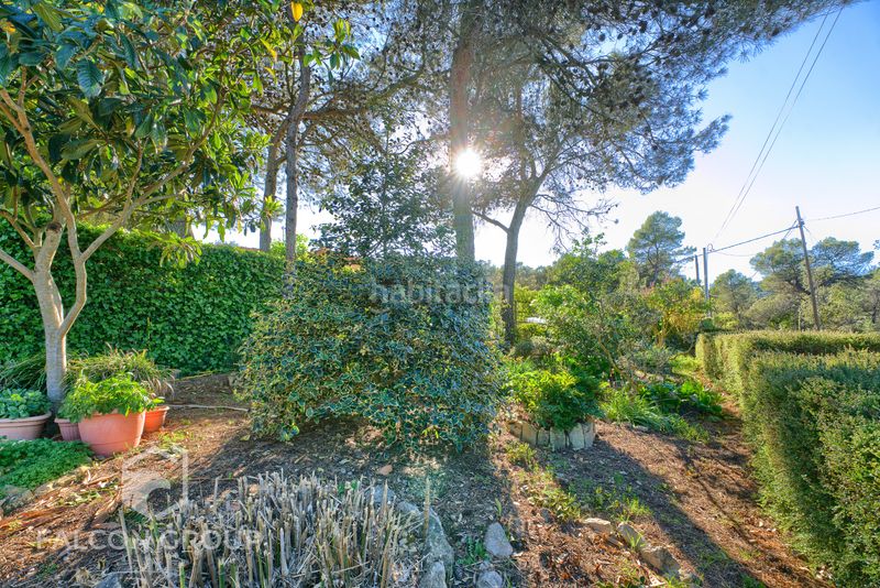 Foto d02aa119-5c87-4262-b269-be955eb8404a. Maison avec chauffage parking dans Querol