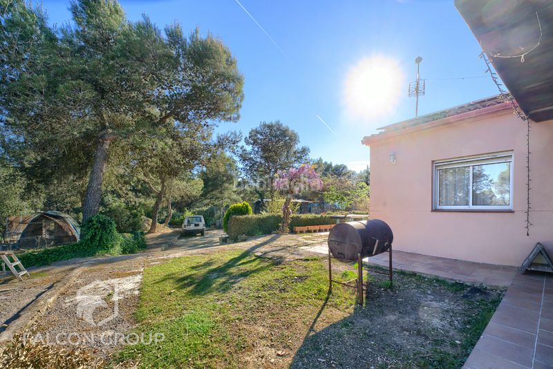 Foto e56090e6-18fe-42c8-878a-c1f7e422272e. Maison avec chauffage parking dans Querol