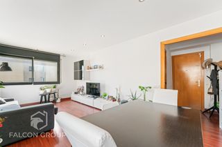 Appartement  Carrer d'andalusia. Piso de 3 habitaciones con balcón, 2 plazas de parking y traster