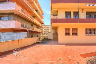 Local Comercial a Carrer Ramon y Cajal