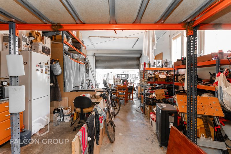 Foto bdd80fba-1a72-4d10-8638-07e9e34612fa. Local comercial a Sant Joan Vilanova i la Geltrú